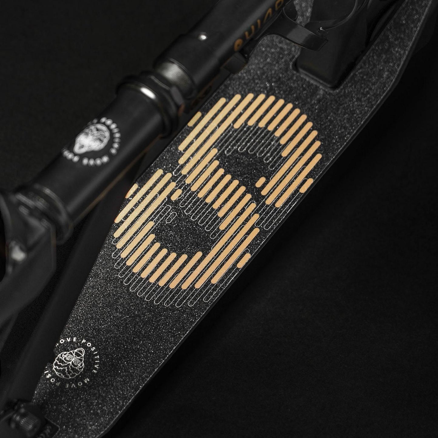 Movino Infinity (zwart-goud)